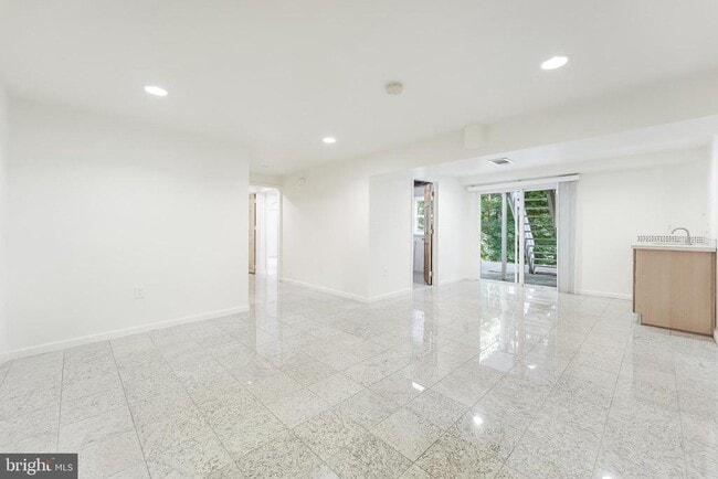 Building Photo - 13805 Fulmer Dr