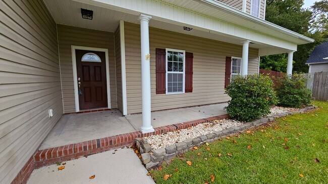 Building Photo - 3 BR 2 BA in Swansboro