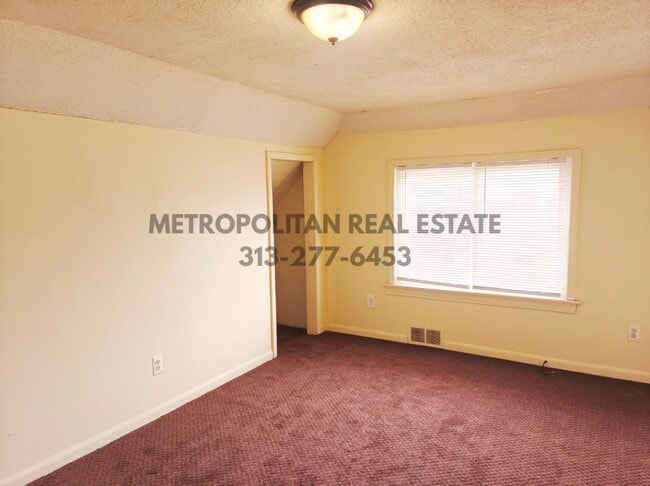 Building Photo - 35130 June Dr