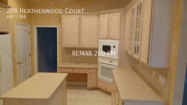 Building Photo - 208 Heatherwood Ct
