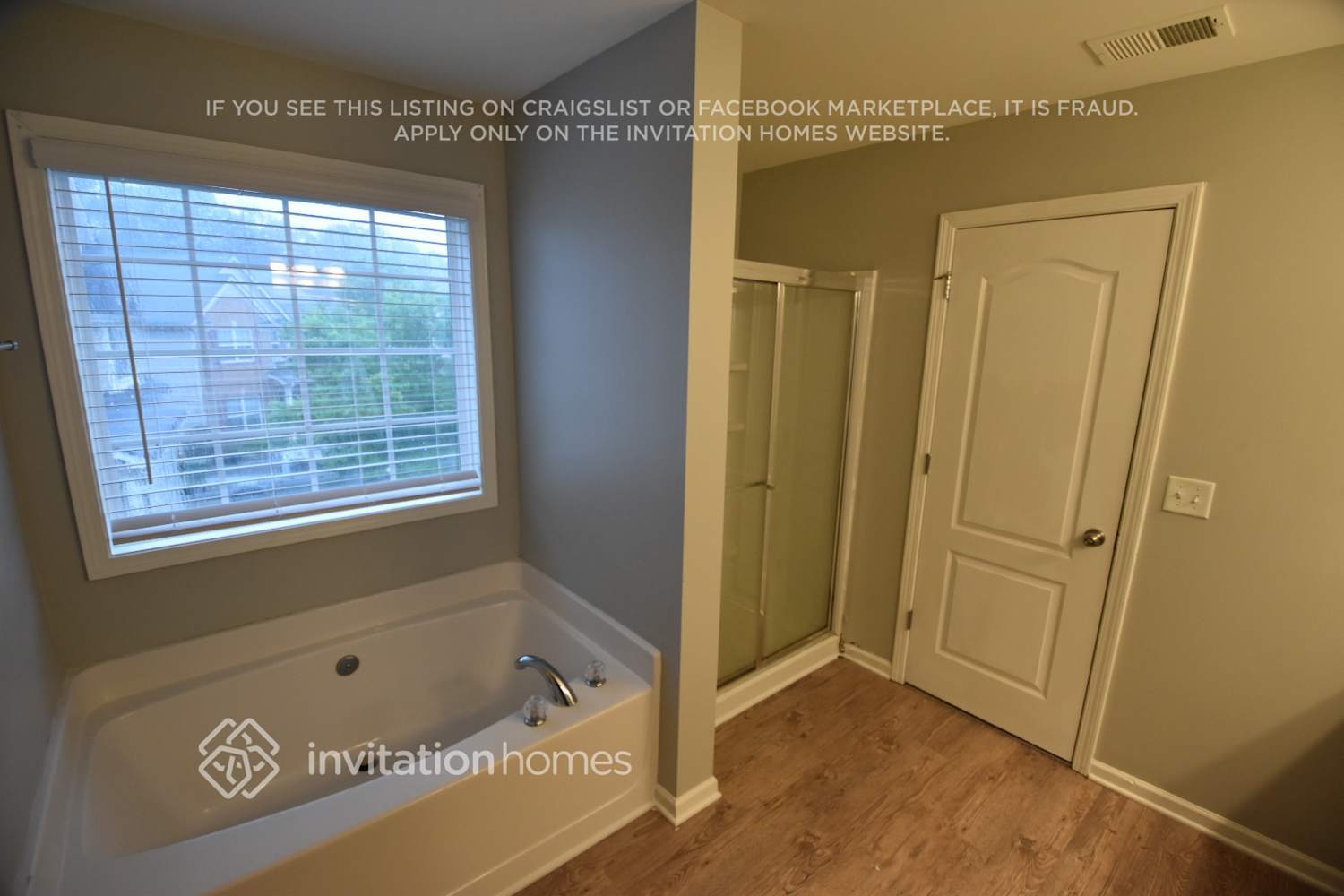 Building Photo - 259 Lantana Dr