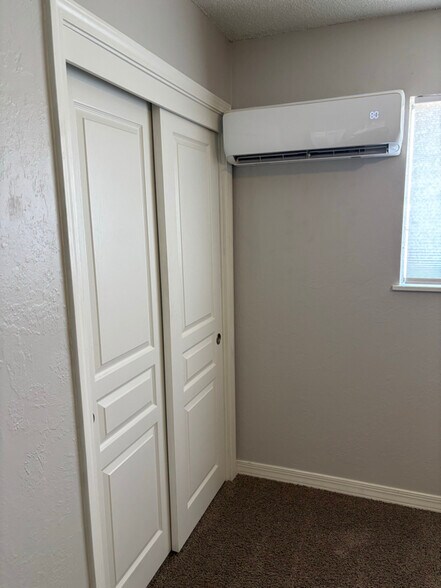 Building Photo - 23510 Rd 152