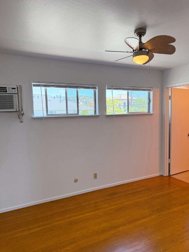 Building Photo - Charming 1BD/1BA Apartment Near Sonoma Plaza - Available Now.