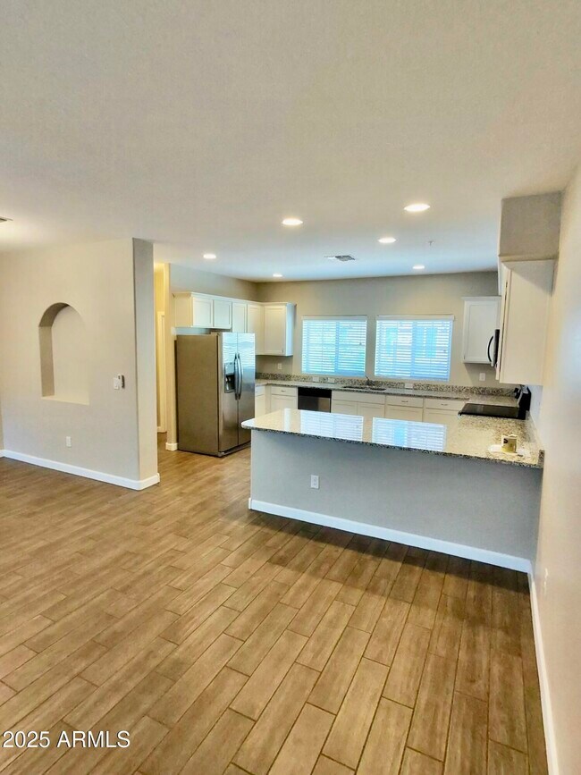 Building Photo - 240 W Juniper Ave