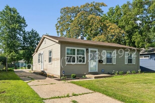 Building Photo - 3316 163rd St