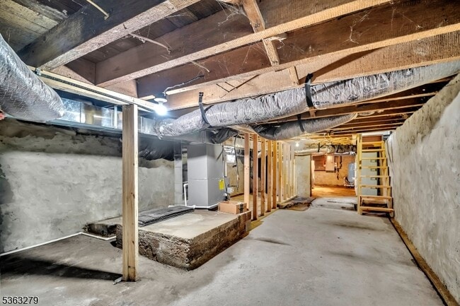 Building Photo - 1712 Linvale Harbourton Rd