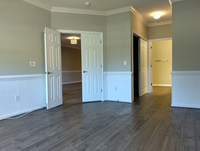 Building Photo - Condo in Braemar Creek! Available NOW!