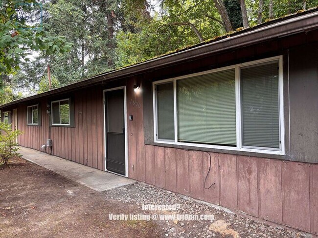 Primary Photo - 2600 Onyx St
