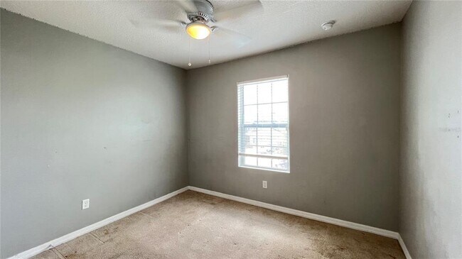 Building Photo - 9017 Alba Ln