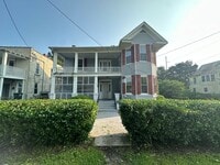 Building Photo - Timeless Character & Modern Updates in the Heart of Edenton