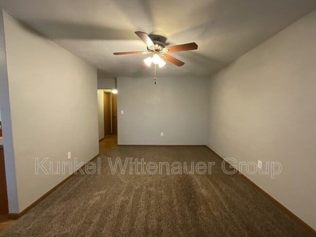 Building Photo - 1810 Jamestown Rd