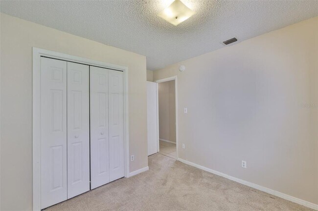 Building Photo - 11507 Valencia Dr