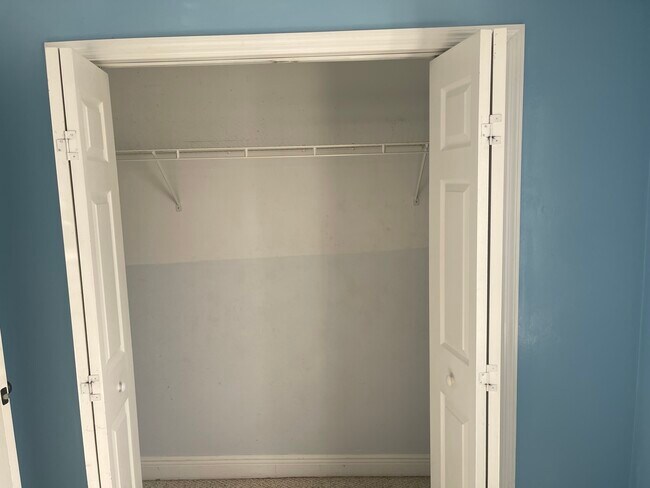 BEDROOM2 CLOSET - 3139 Layla st