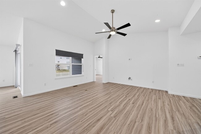 Building Photo - 203 Homestretch Ln