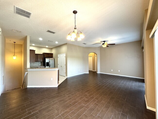 Building Photo - 6582 S Goldenrod Rd