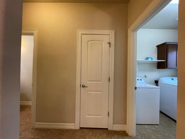 Building Photo - 6505 Alleyton Dr