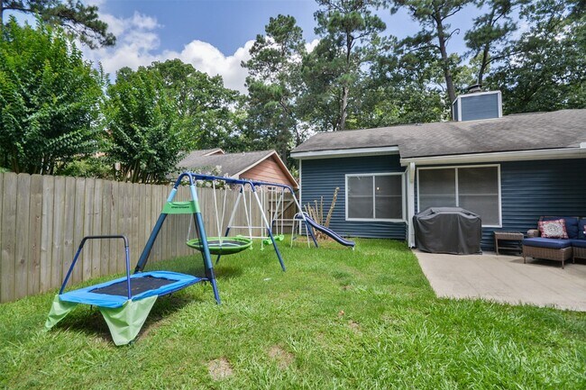 Building Photo - 3218 Lake Stream Dr