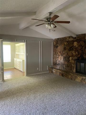 Building Photo - 1033 Rosewood Dr