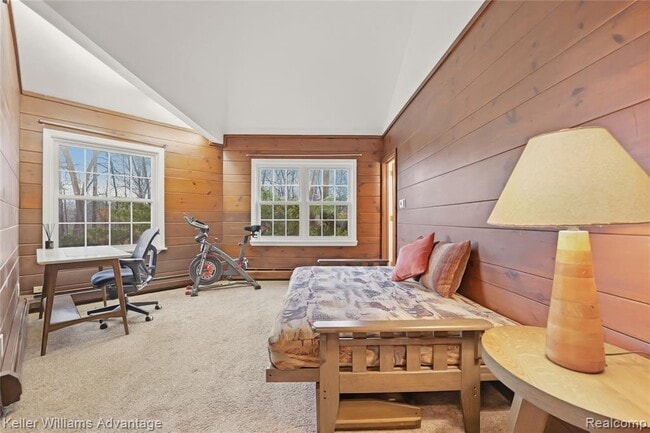 Building Photo - 6103 Park Lake Rd