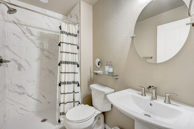 Building Photo - 7143 Jagged Rock Cir