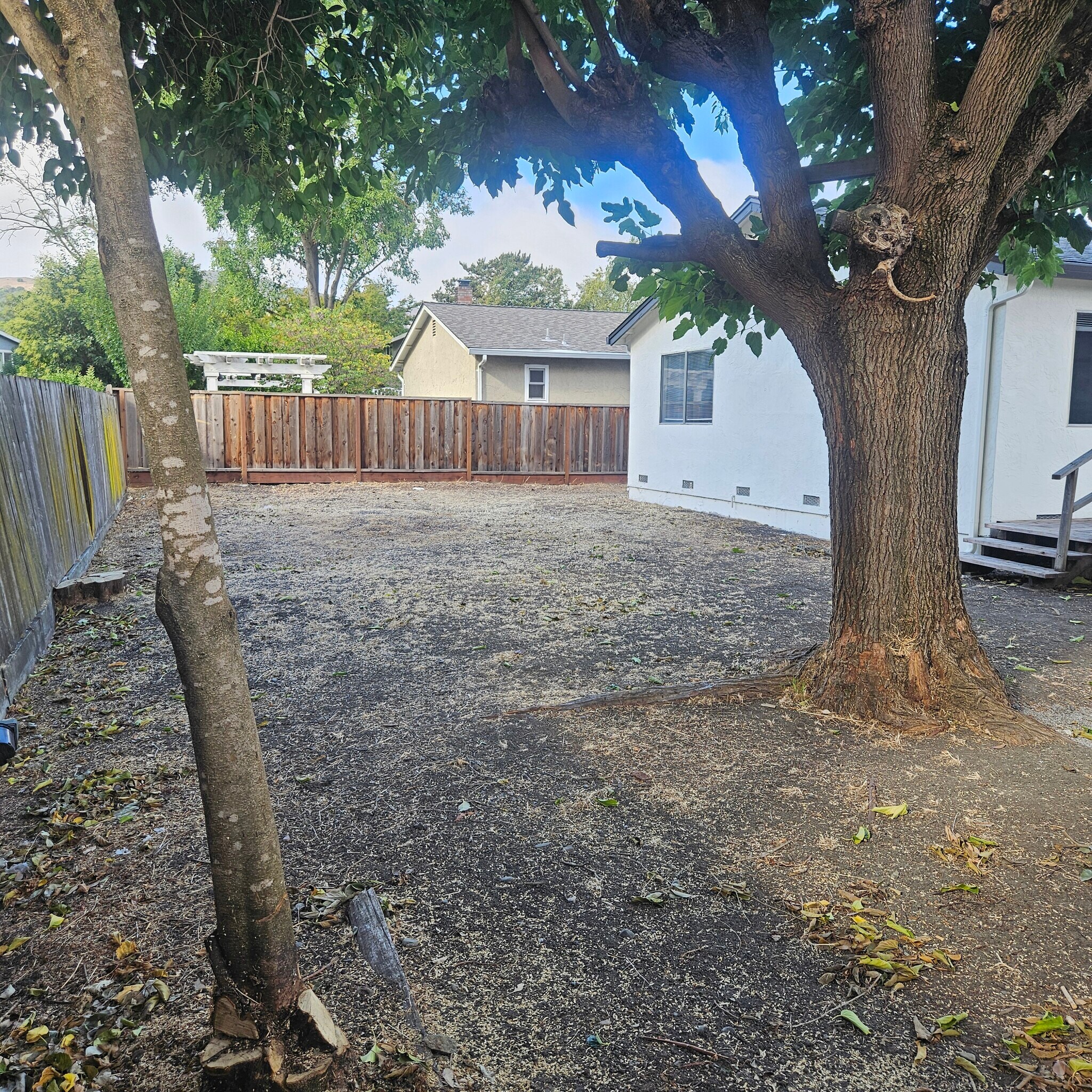 Building Photo - 2838 Saint Denis Dr