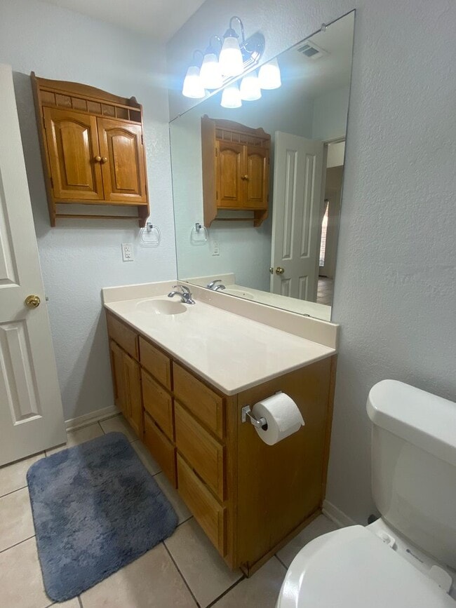 Building Photo - 2 BEDROOM, BELTON ISD