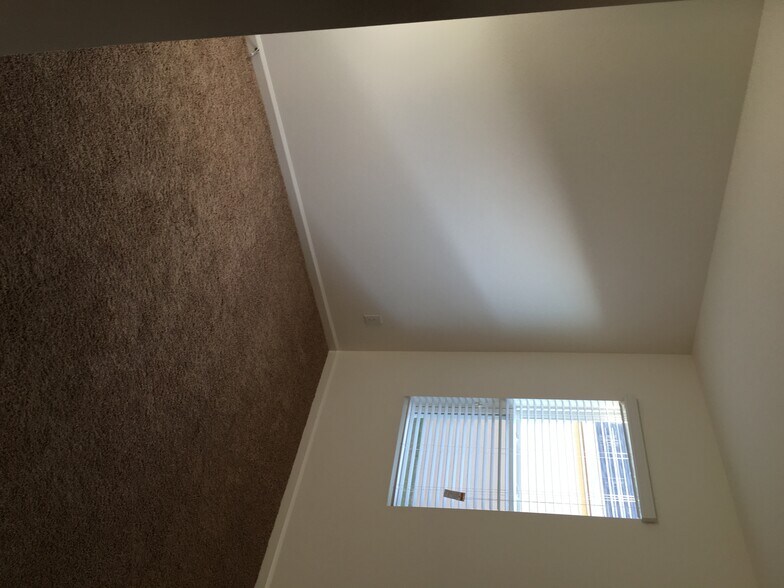 Building Photo - 1522 Lexington Square SW