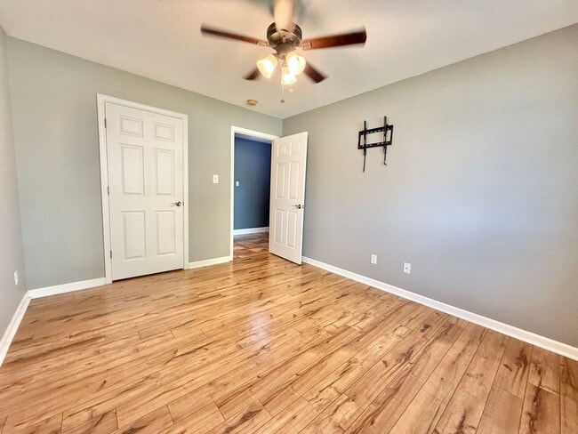 Building Photo - 1105 Mercer Dr