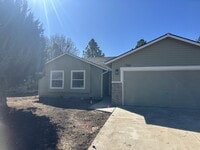 Building Photo - "Charming 3-Bedroom Oasis with Granite Touches in Meridian!"