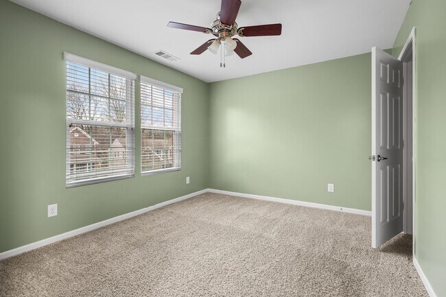 Building Photo - 2040 Towering Oaks Drive