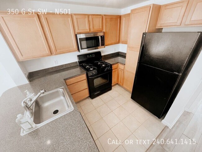 Building Photo - 350 G St SW