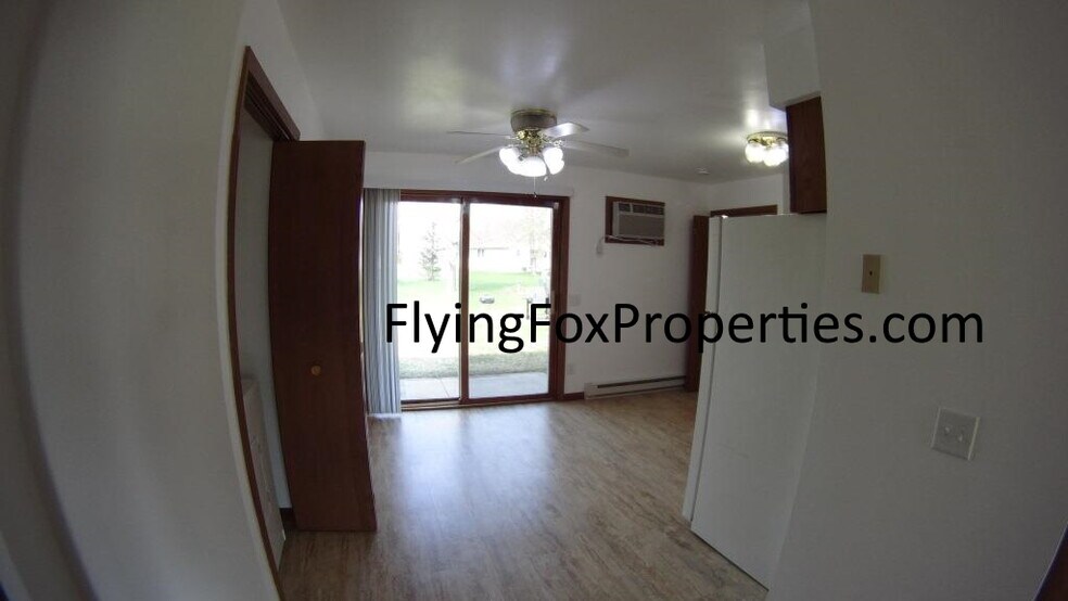 Building Photo - 231 Ash St