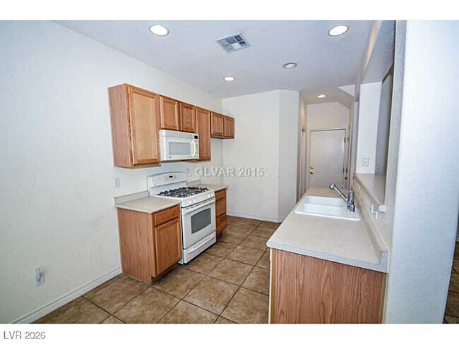 Building Photo - 6389 Thunder Gulch Ave