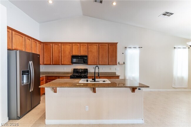 Building Photo - 5705 Pacesetter St