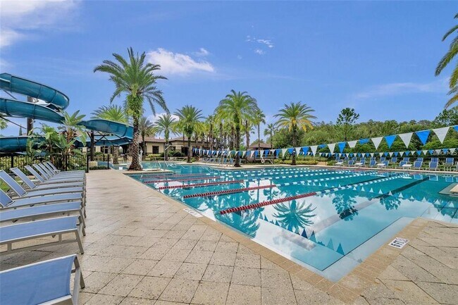 Building Photo - 5005 San Martino Dr