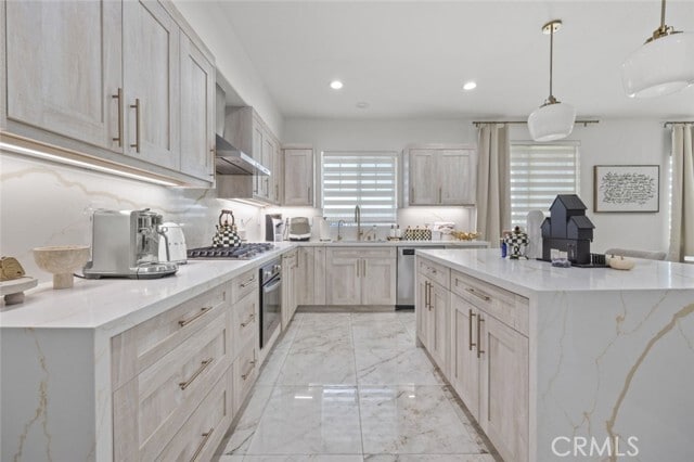 Building Photo - 16485 Nicklaus Dr