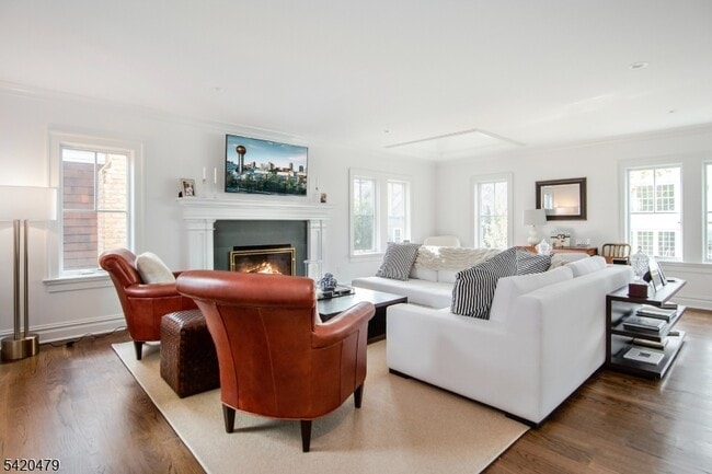 Building Photo - 113 Washington St