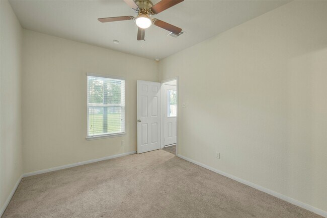Building Photo - 10502 Chestnut Path Way