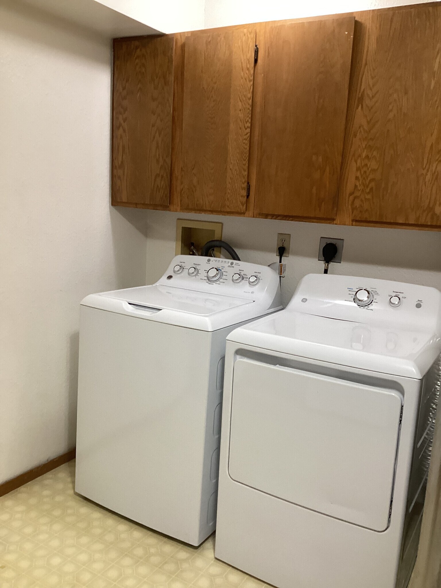 Building Photo - 1820 Waukesha Ave