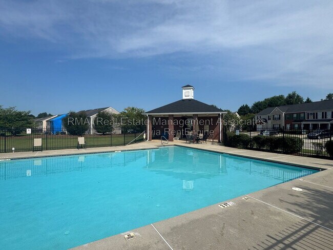 Building Photo - 1330 Labonte Pkwy