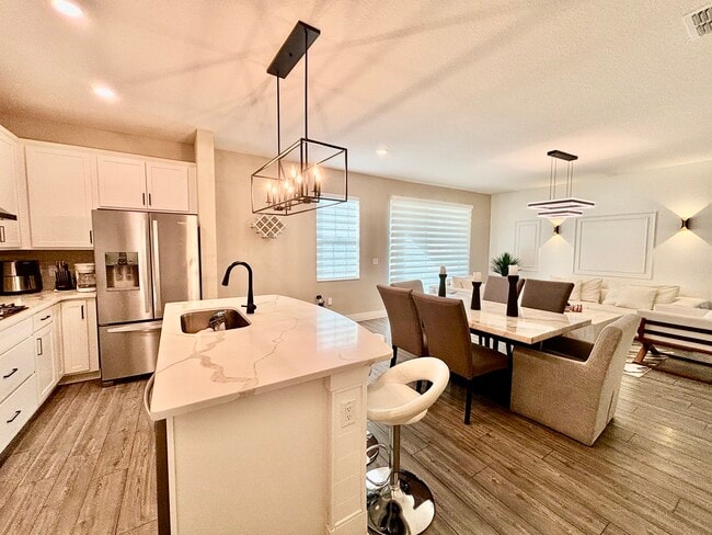 Building Photo - 1399 Greenfield Lp