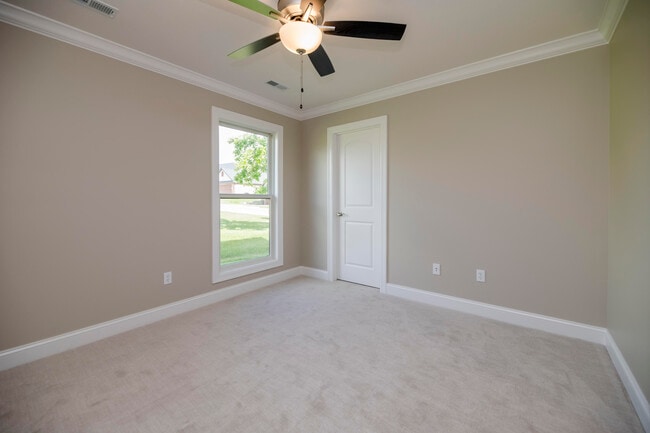 Building Photo - 2026 Wes Milligan Ln