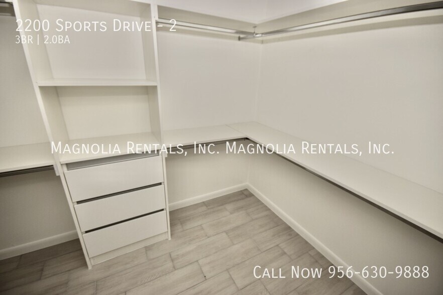 Building Photo - 2200 S Sports Dr