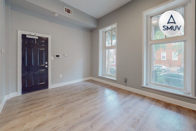 Building Photo - 5 N Carey St