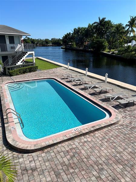 Building Photo - 1812 E Oakland Park Blvd