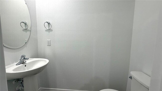 Building Photo - 3710 King Hill Dr