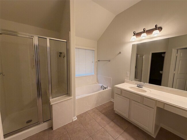 Building Photo - 31 W Spindle Tree Cir