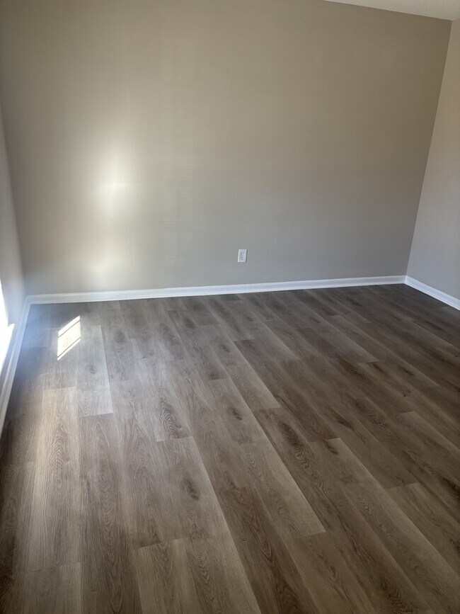 Building Photo - 5052 Blacksmith Dr