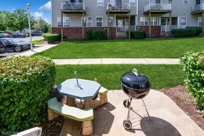 Building Photo - 2201 Timber Ridge Ct