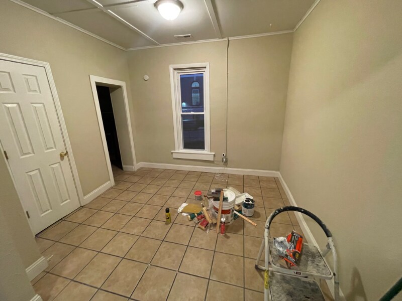Building Photo - 826 Linwood Blvd